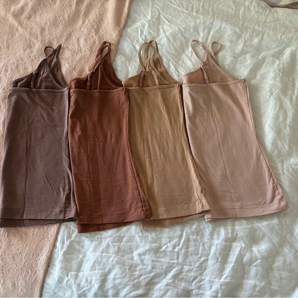 Lot of 4 Banana Republic Camisoles Small - Picture 2 of 9